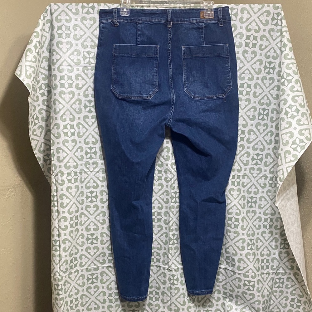 Judy Blue Dark Indigo Skinny Jeans - Picture 2 of 8